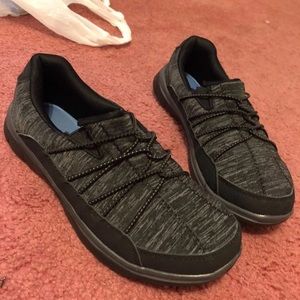 Memory Foam Slip On Shoes Size 7.5